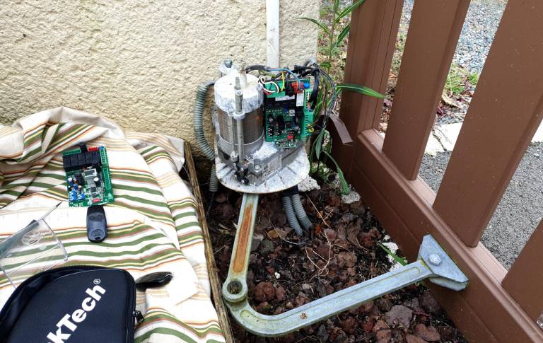 portail-motorise Moteur de portail motorisé