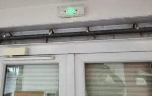 volet roulant manuel verrous cassés